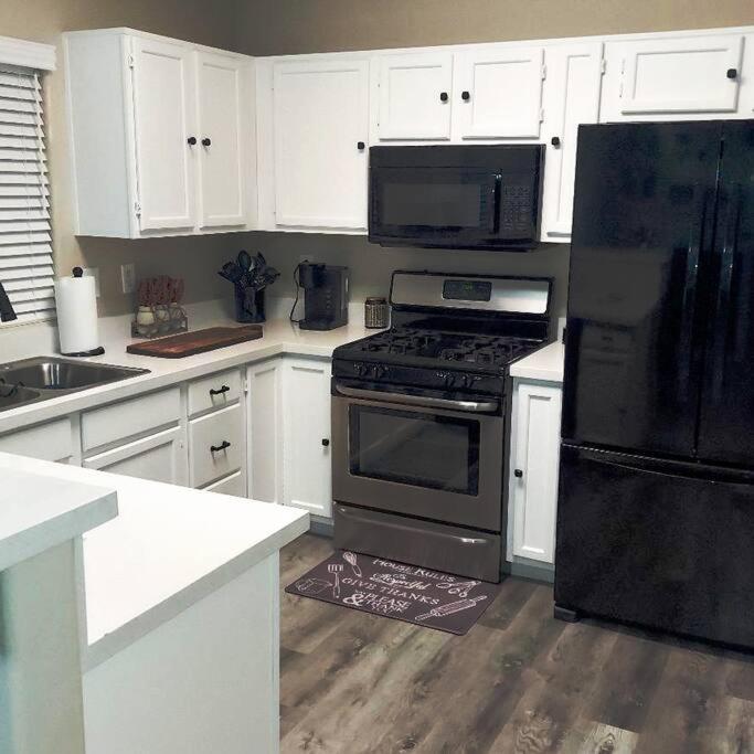 New Beautifully Remodeled Home In Las Vegas Eksteriør billede